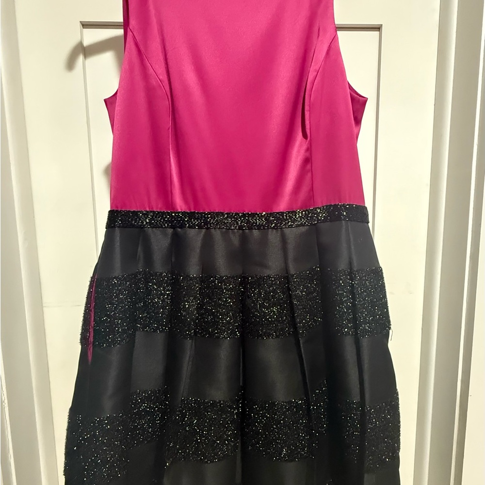 Chic Fuchsia and Black Formal Dress